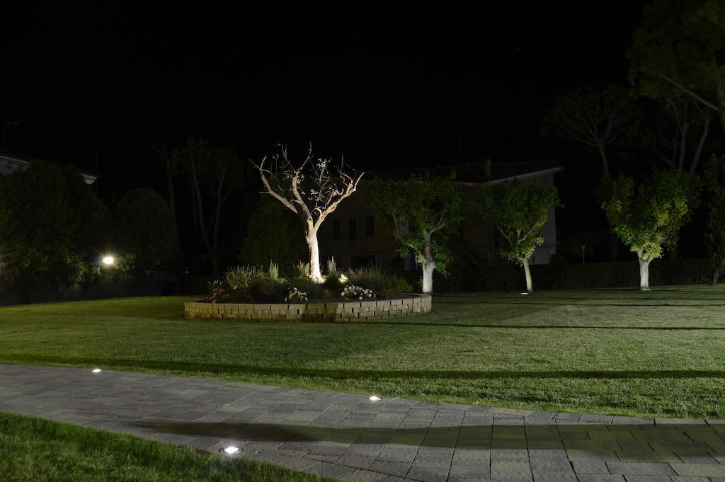 Hotel Ausonia Monte Porzio Exterior photo
